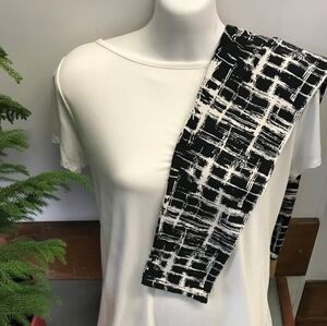 LEGGINGS DEPOT BLACK & White Print Full Length Leggings Size 12 NWT